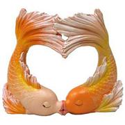 Br Kissing Goldfish Heart Best Price