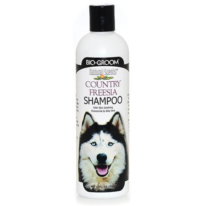Bio Groom Presents Country Freesia Shampoo 12oz. Bio-Groom Natural Scents Shampoos are Presented as our Invitation to Come Grow with Us. Created to Stir the Senses, Bio Groom Natural Scents Captivate by Sight, Smell and Experience! Our Bottles Enchant and Catch the Eye. Made from Natural Ingredients with Added Chamomile and Aloe Vera, Shampoos are Mild and Soap Free. They Clean Thoroughly and Rinse Effortlessly Leaving the Coat Soft, Shiny, and with a Natural, Clean Exciting Scent. [23700]