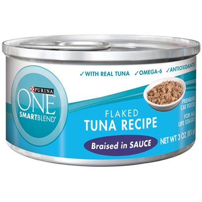 Nestle Purina Petcare Presents Purina One Smartblend Flaked Tuna Recipe Braised in Sauce 3oz-Case of 24. Purina One Smartblend Flaked Tuna Recipe Braised in Sauce Use Real Ingredients as the First Step in Providing your Cat with Complete, Balanced Nutrition and the Flavor of Real Tuna that she'll Love. Best of all, You'll Know she has the Nutrients that Help her Pounce and Play, Including Antioxidants and Omega 6. [37787]